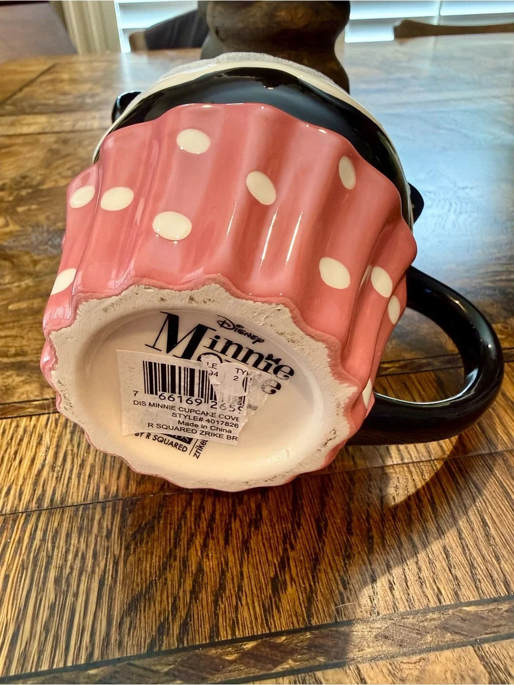 Disney Minnie Mouse Cupcake Covered Ceramic Mug - Picture 3 of 3